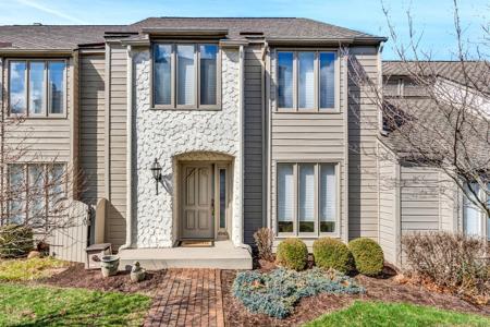4940 Hunting Hills CIR