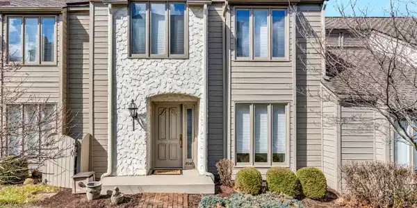 4940 Hunting Hills CIR
