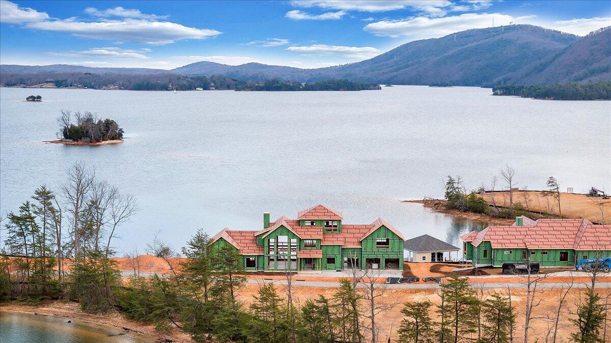 Image 2: 06-DJI_20260103013613_0164_D