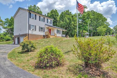 281 Cherokee Hills RD