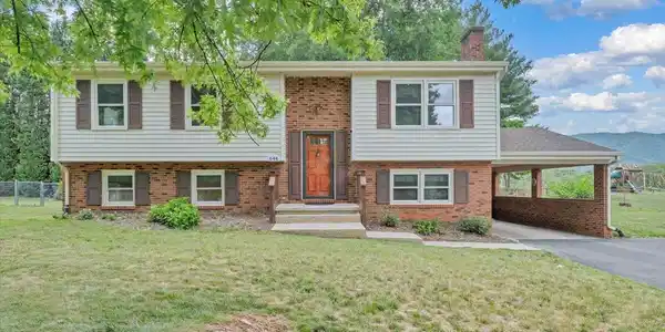 644 Knollwood DR