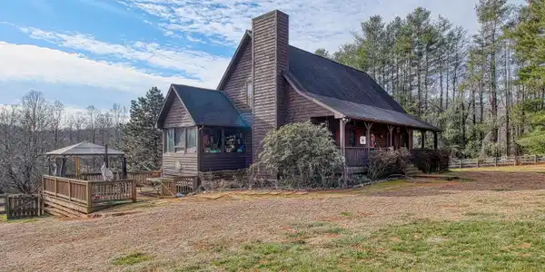 749 High Meadows DR
