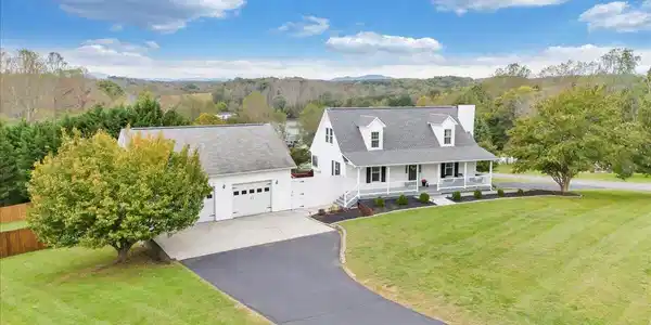 5 Arrow LN
