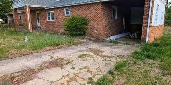 601 Farmers Mountain RD