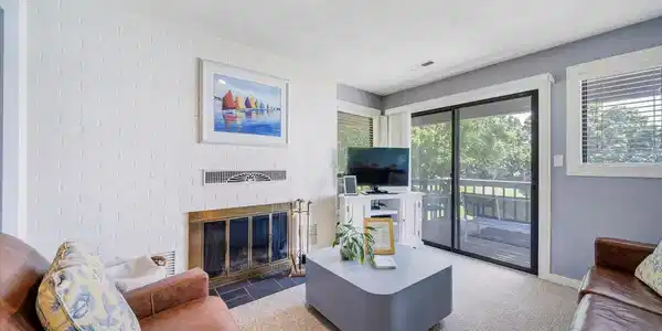 45 Sailors Cove DR