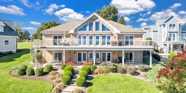 89 Atlantic AVE