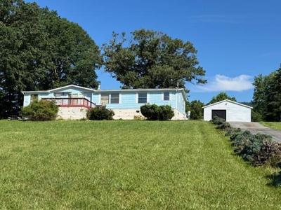 402 Mountain Meadow DR