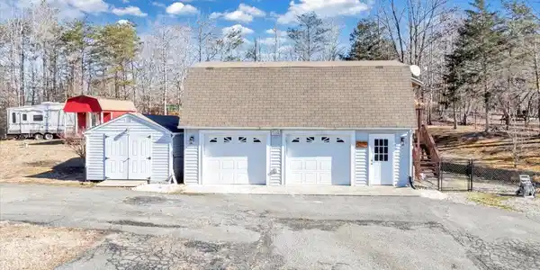 400 Spinnaker WAY