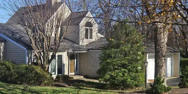 216 Island Green DR