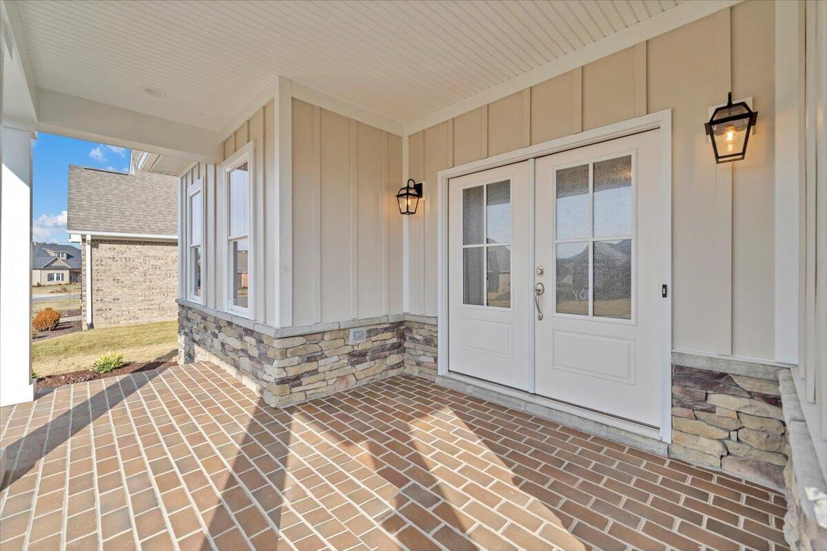 Image 3: 03-MIB07150