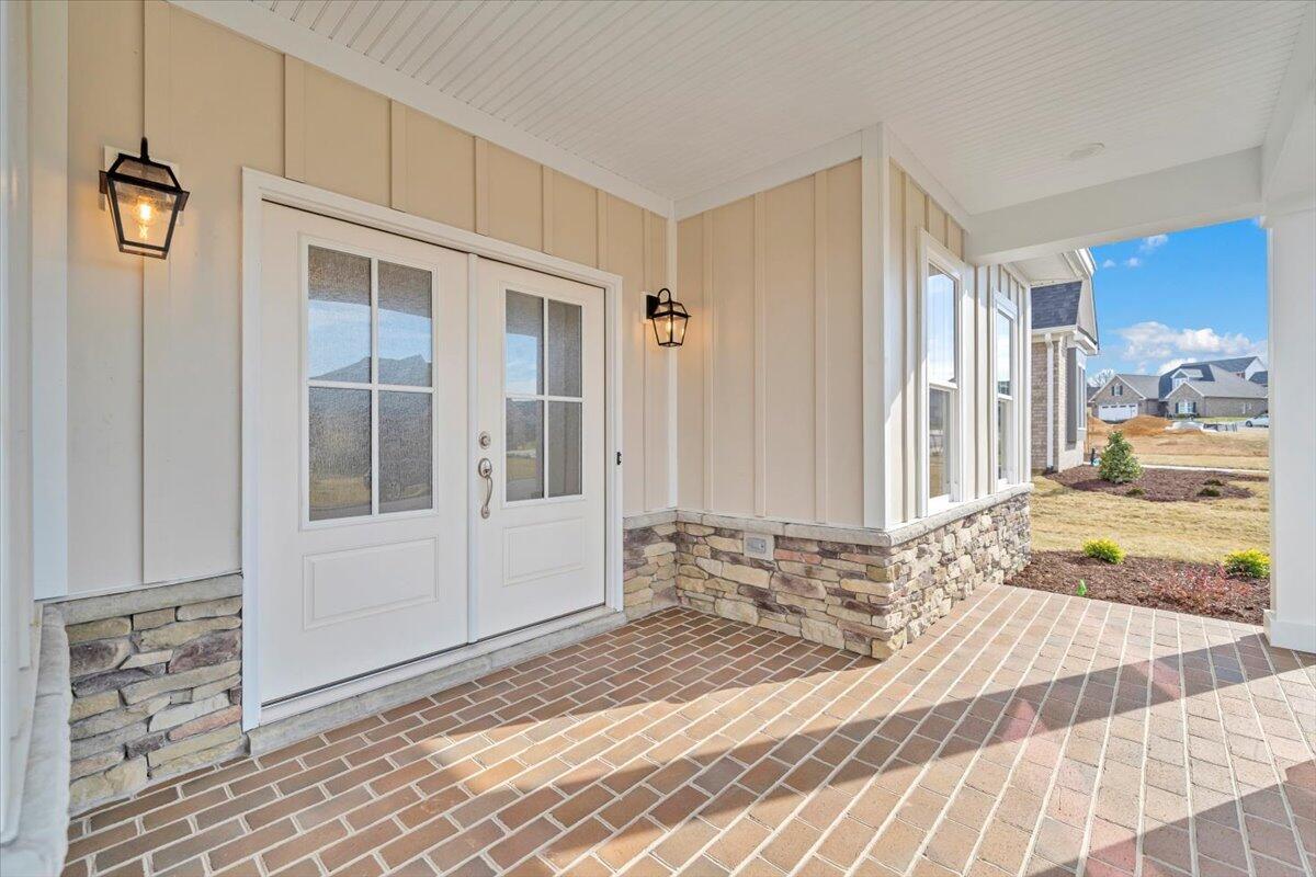 Image 4: 04-MIB07153