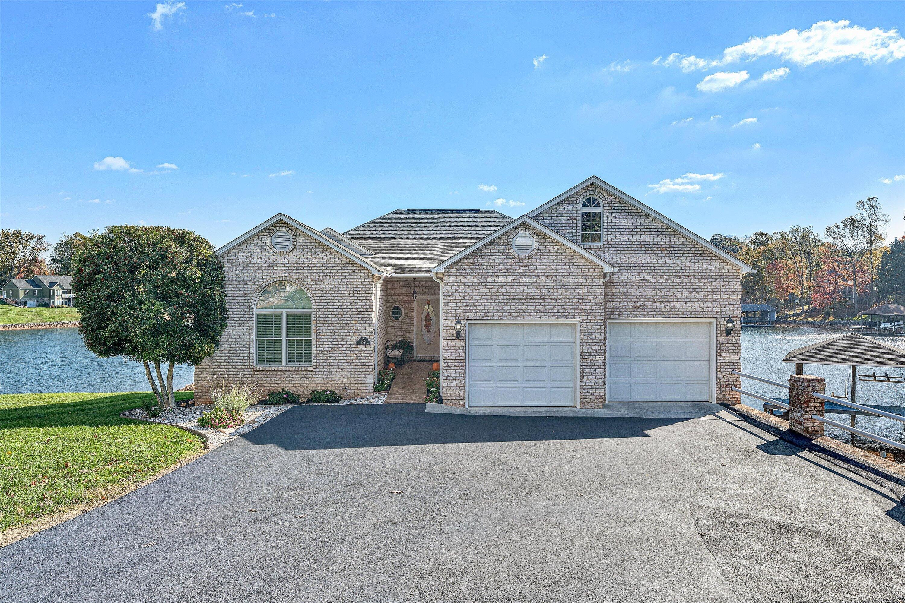 Image 2: 02-DSC00164