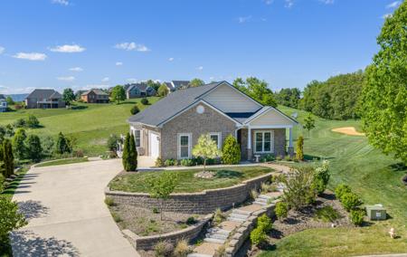 45 Fairway CT