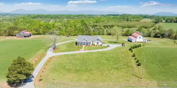 1289 Claytor Mill RD