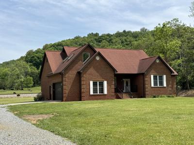 3772 Lithia RD