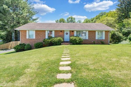 4434 Rosecrest RD