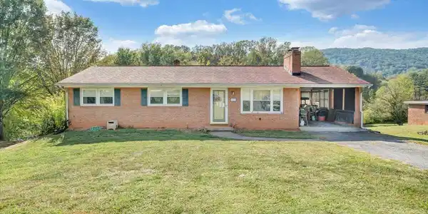 1047 Laymantown RD