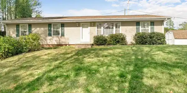 59 Silverbirch DR
