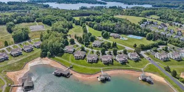 214 Summerwind DR