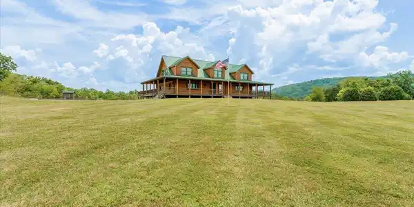 370 Fieldale RD