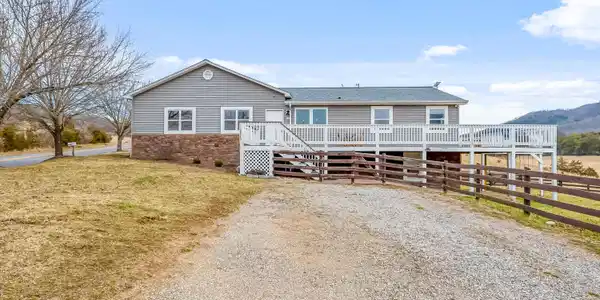 2855 Catawba RD