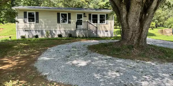 12429 Lee Hwy