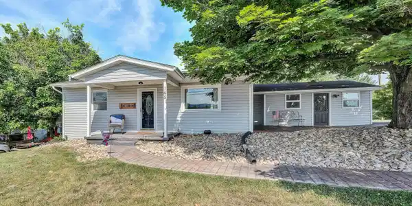 145 Amsterdam RD