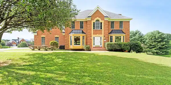 665 Plantation DR