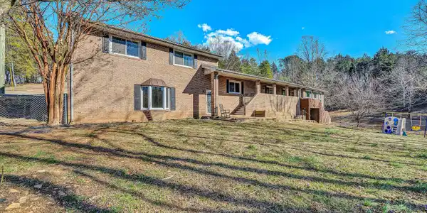 3446 Mount Joy RD