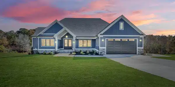 1092 Golf View CT