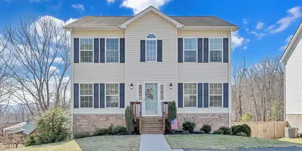 2000 Tula DR