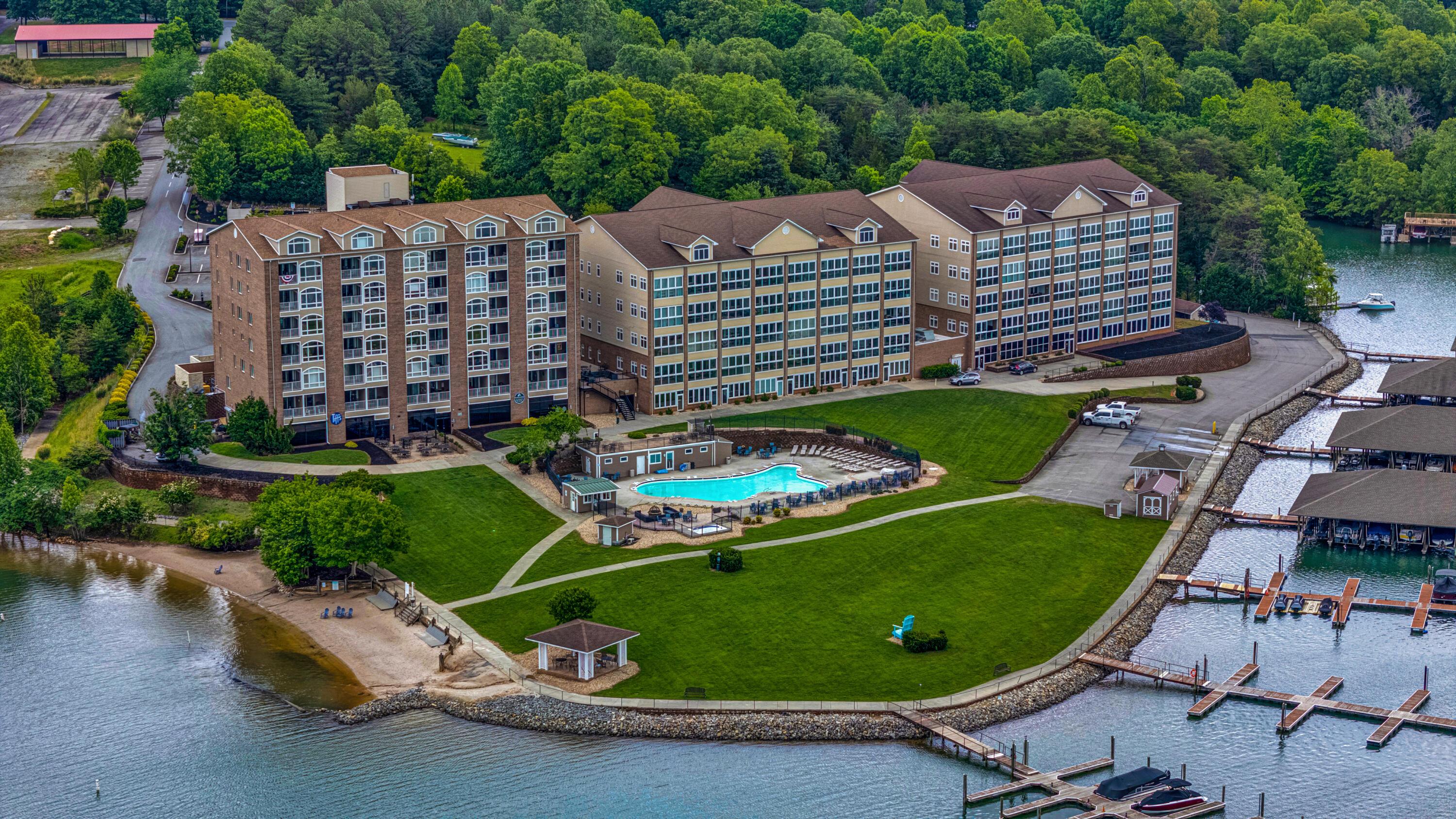 Image 1: DJI_20250513125238_0293