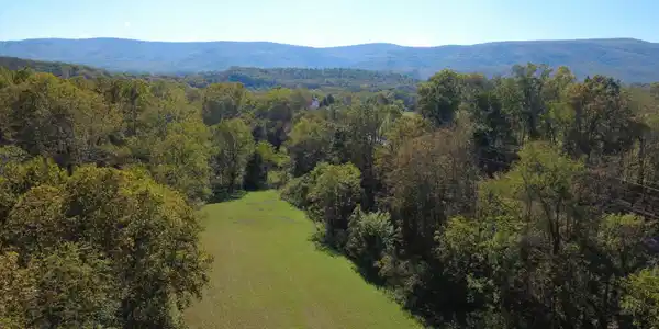 Image 2: 5 AC