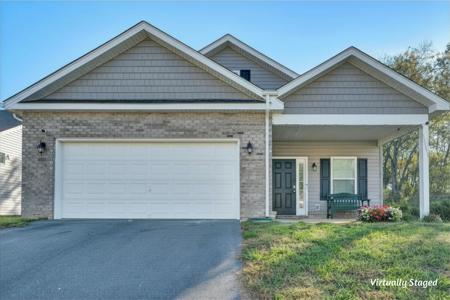 2029 Heys LN