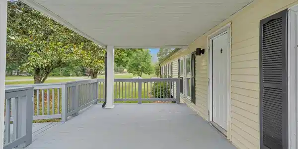 Image 3: 03-MIB05263
