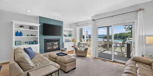 Image 3: Great Room