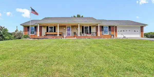 230 Pinehaven RD