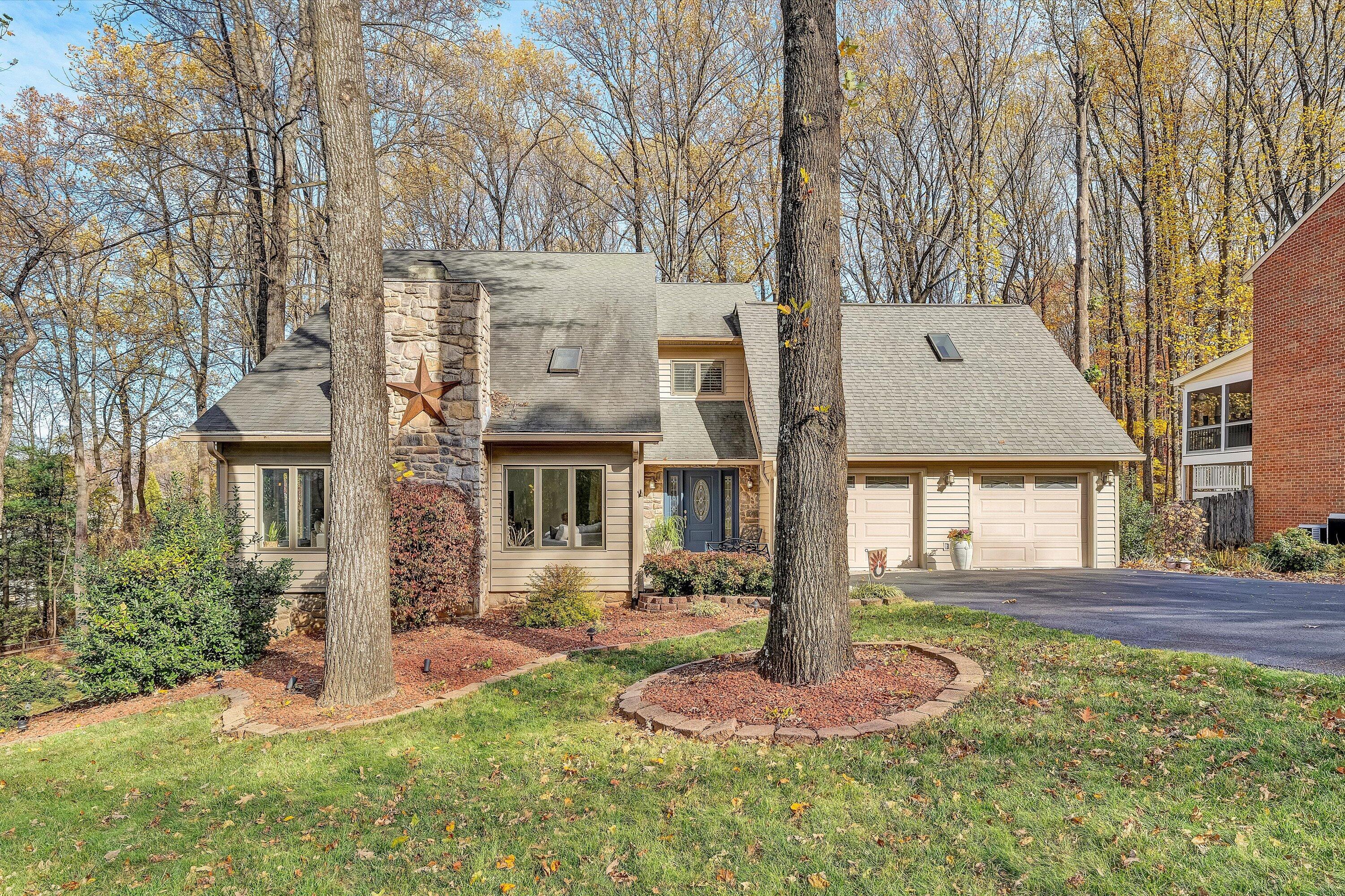 Image 2: 03-DSC00443