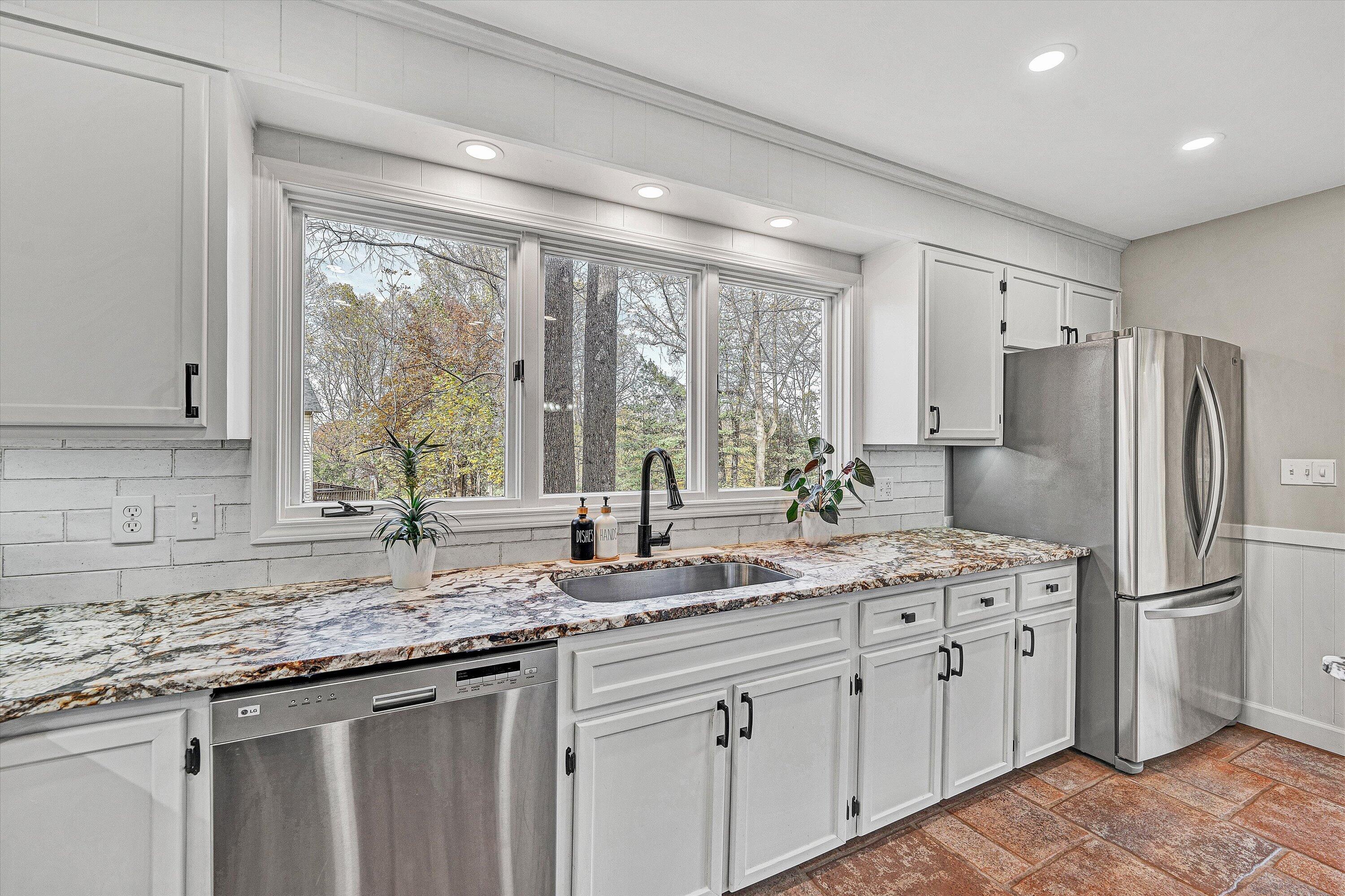 Image 4: 19-DSC00308