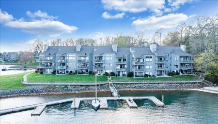 75 Woodbridge CIR