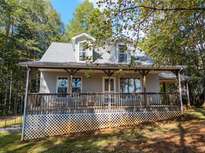 2490 Diamond Hill RD