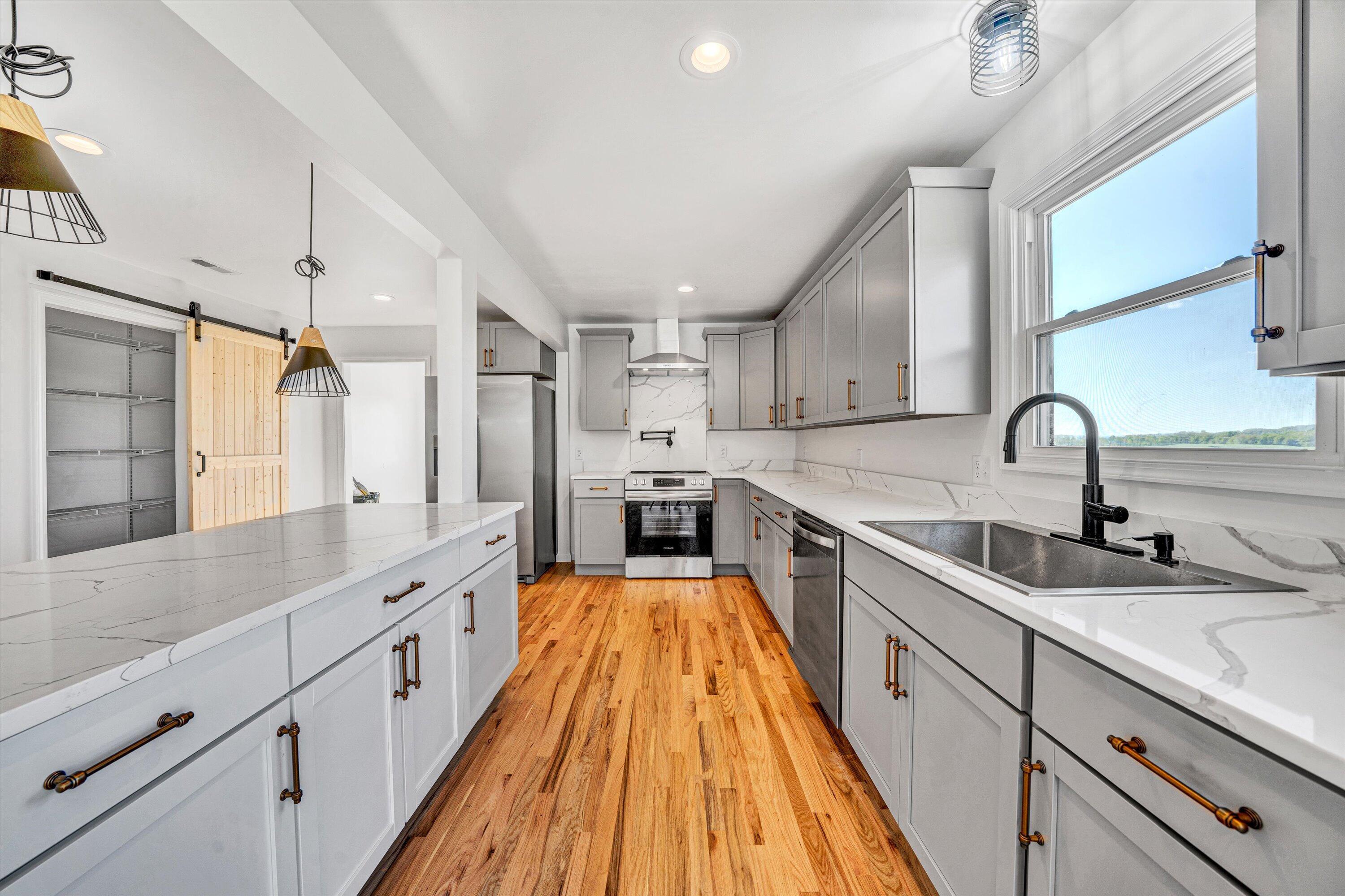 Image 4: 09-DSC00266