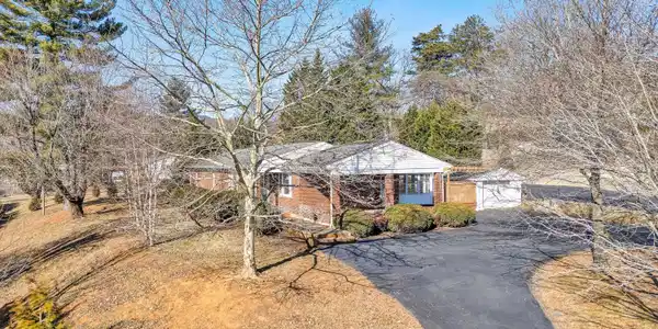1944 Blue Ridge Springs RD