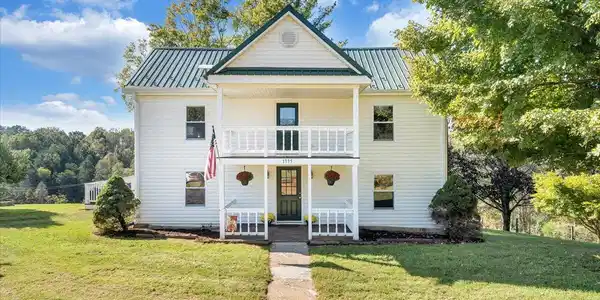 1775 Dickerson RD