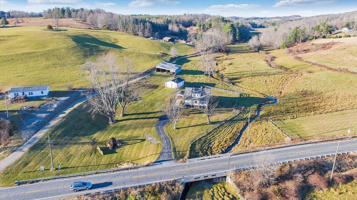 Image 1: 15-DJI_20251117155114_0039_D_MIB