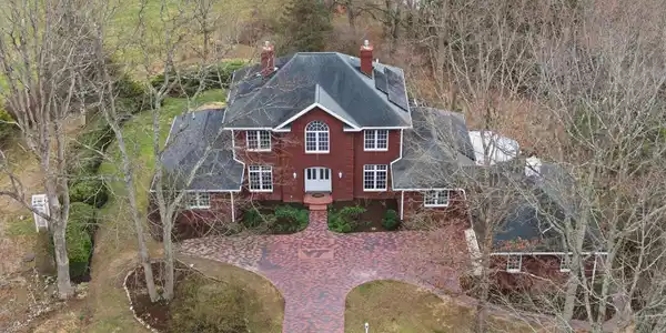 501 Mill Pointe RD