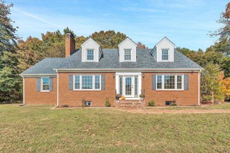 1176 Narrow Passage RD