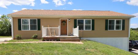 233 Gallimore LN NE