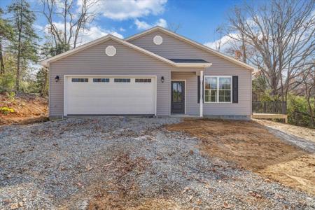 390 Gravel Hill RD