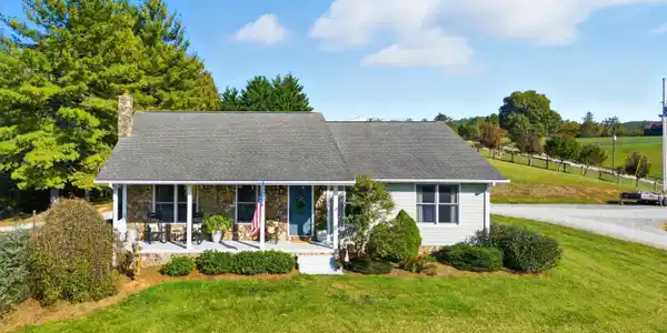 99 Spruce LN